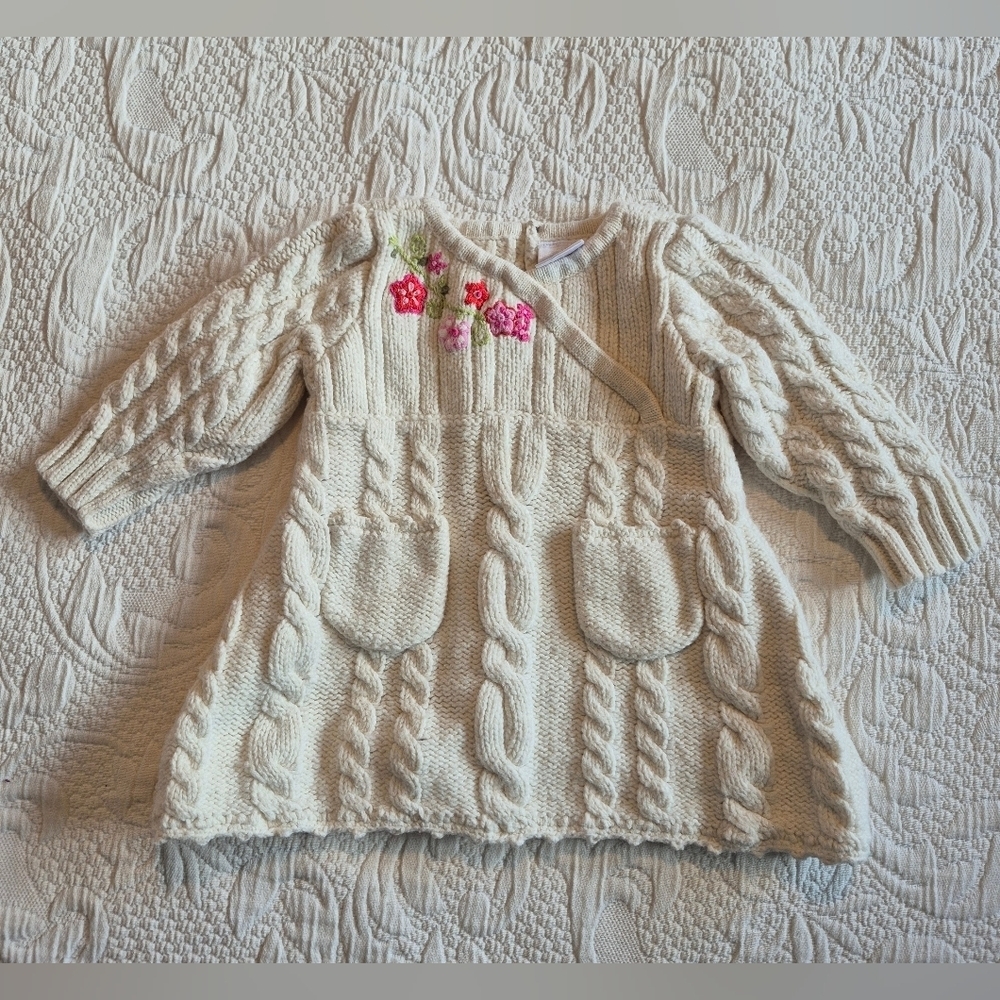Hanna Andersson girls 70 or 6-12 months cream colored knit dress GUC